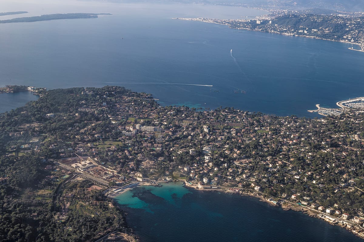 Photograph by Jp Valery in December 2015