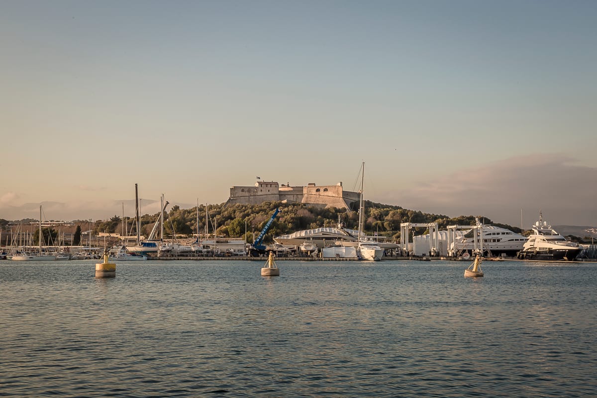 Photograph by Jp Valery in December 2015